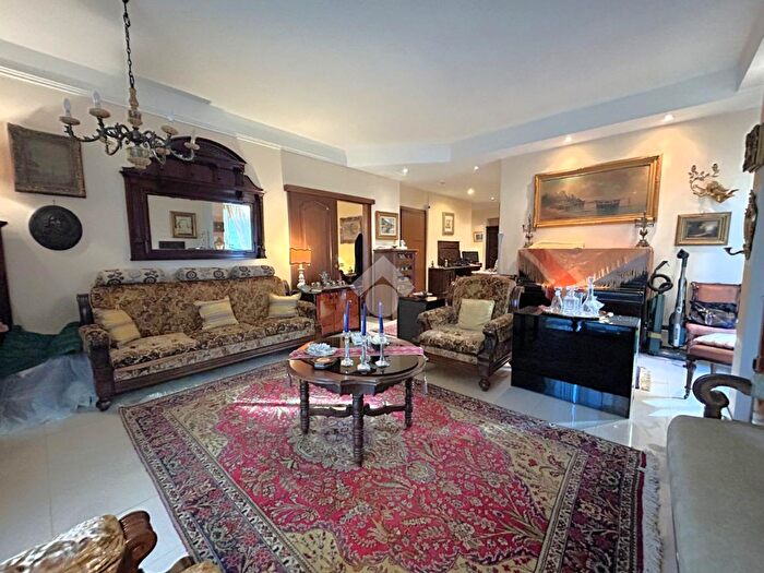 Appartamento trilocale in vendita in Via Umberto Olevano, Pavia