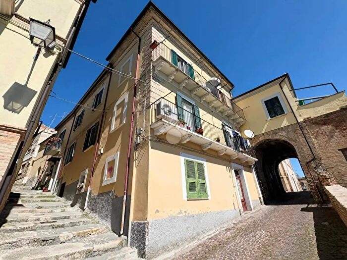Appartamento trilocale in vendita in Via Bastioni, Lanciano