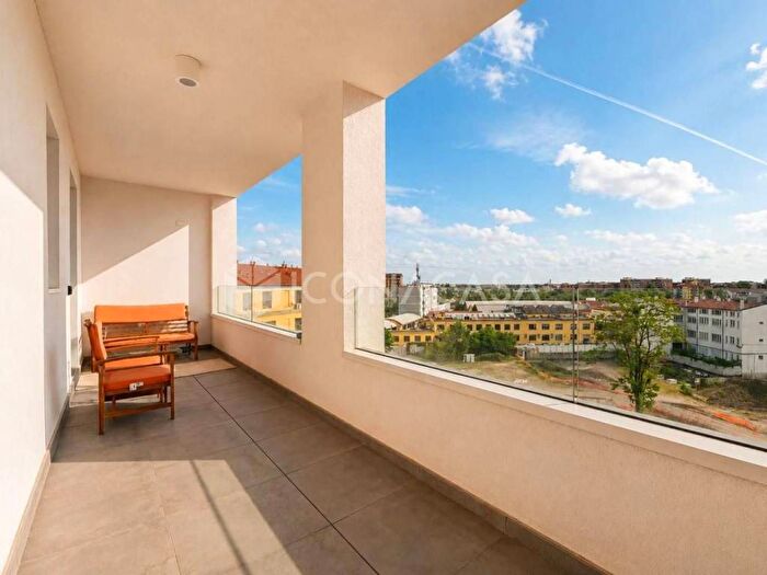 Appartamento bilocale in affitto in Via Cornelio Tacito, Lodi Brenta, Milano