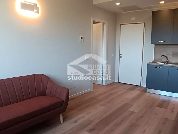 Appartamento bilocale in vendita in Via Montessori Maria, Milano