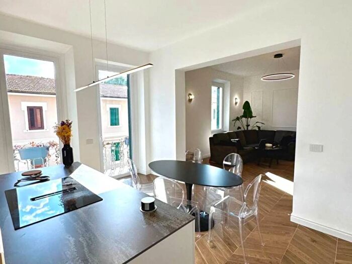 Appartamento quadrilocale in affitto in Via Cesare Battisti, Via dei Mille, Grosseto