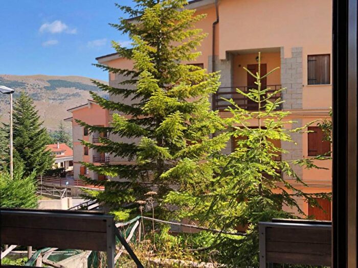 Appartamento trilocale in affitto in Viale Monte Cassino, Pescocostanzo