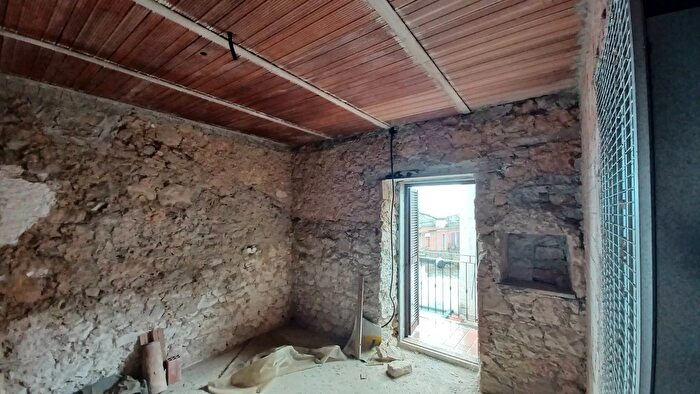 Appartamento con 5 locali in vendita in Piazza Santa Reparata, Maenza