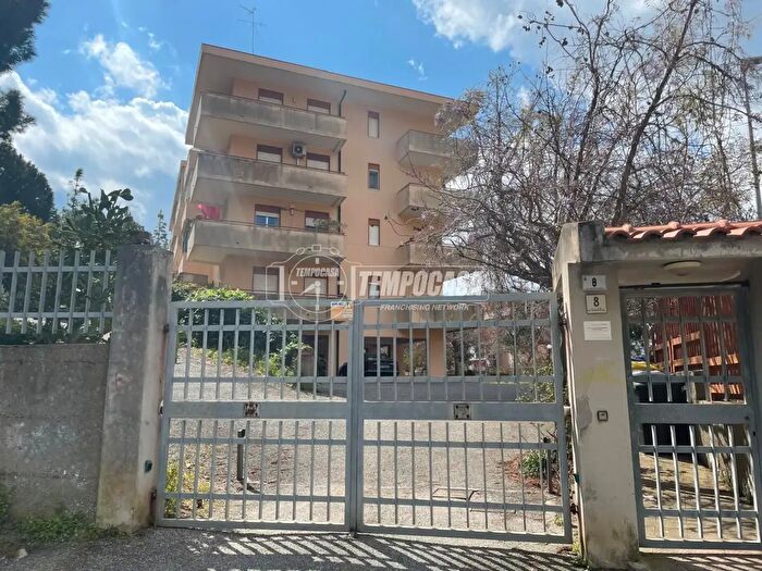 Appartamento quadrilocale in vendita in Via Umberto Fiore, Messina