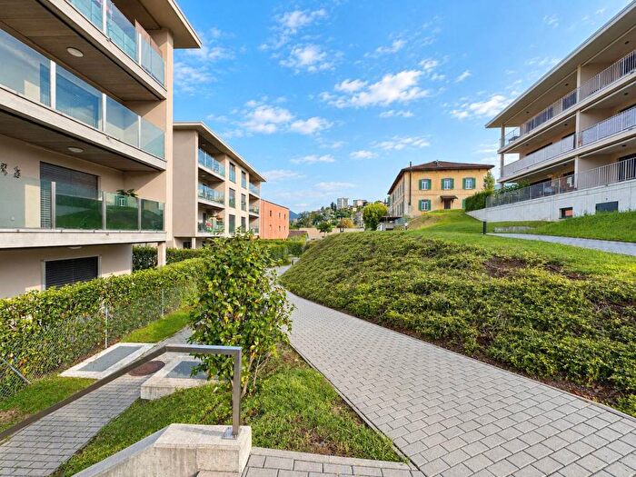 Appartamento quadrilocale in vendita in Via Sottobisio, Balerna