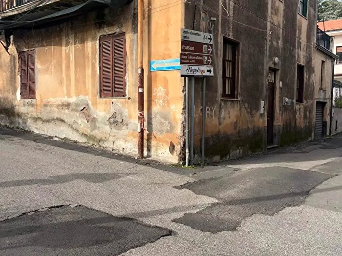 Appartamento quadrilocale in affitto in Via Nicolò Paganini, Trecastagni