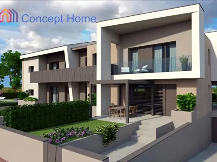 Casa quadrilocale in vendita in Via Lisbona Collecchio, Collecchio