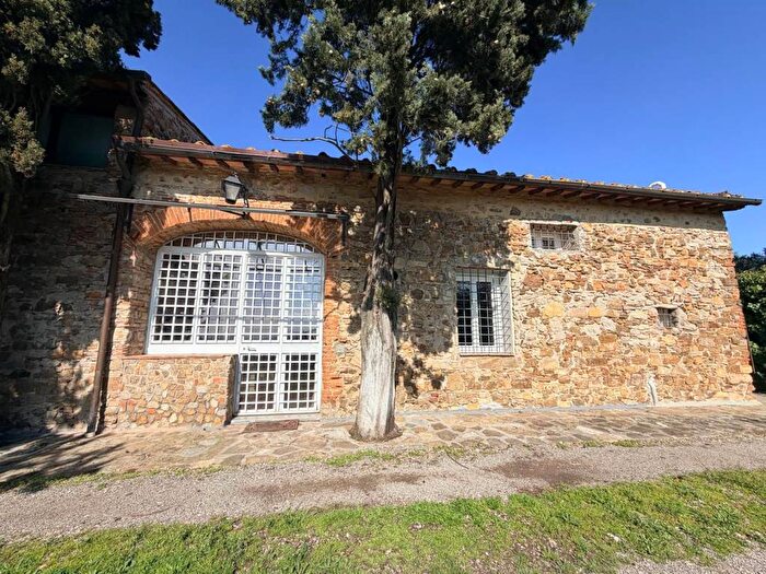 Casa con 6 locali in affitto in Via Volterrana, Galluzzo, Firenze