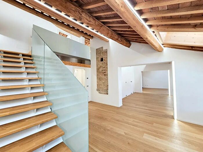 Appartamento trilocale in vendita in Via XXVIII Aprile, Monselice