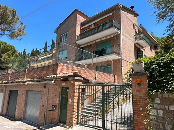 Appartamento con 5 locali in vendita in Via del Beato Egidio, Perugia