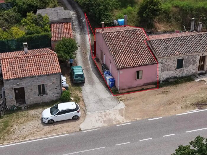Casa bilocale in vendita in Luogosanto