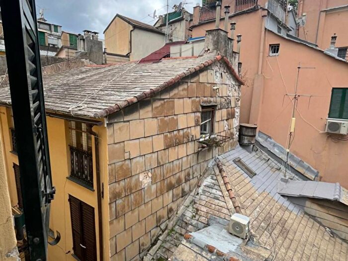 Appartamento bilocale in affitto in Via Aprile, Centro Città, Genova