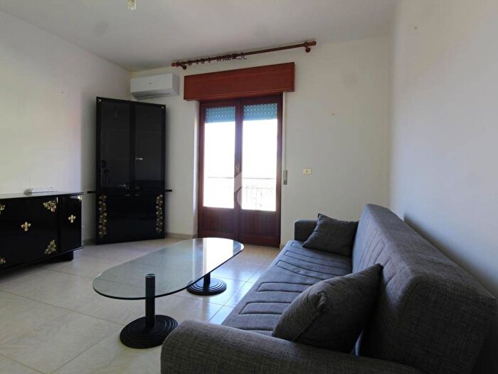 Appartamento trilocale in affitto in Via Regina Elena Traversa Vitrioli, Catona Villa San Giuseppe, Reggio Calabria