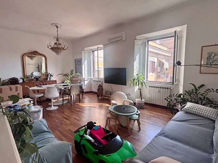 Casa trilocale in affitto in Via Domenico Cimarosa, Pinciano Villa Ada, Roma