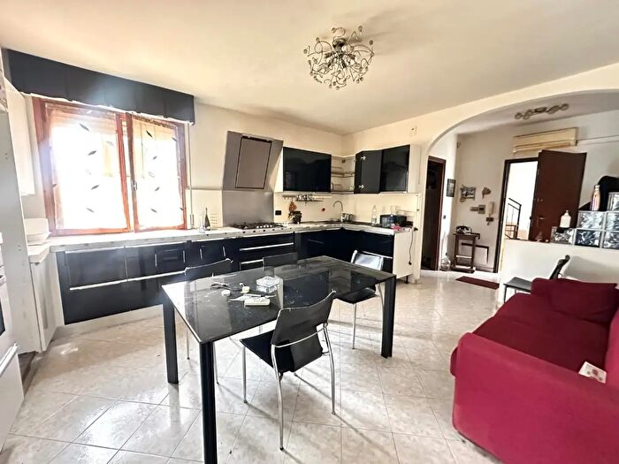 Appartamento quadrilocale in vendita in Cascina