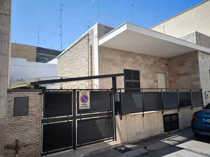 Casa trilocale in affitto in Via Imbriani, Modugno