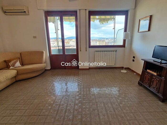 Appartamento quadrilocale in vendita in Via Reginaldo Giuliani Firenze, Firenze