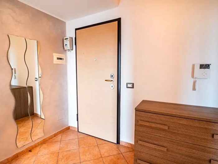 Appartamento bilocale in vendita in Via Fiuggi, Milano