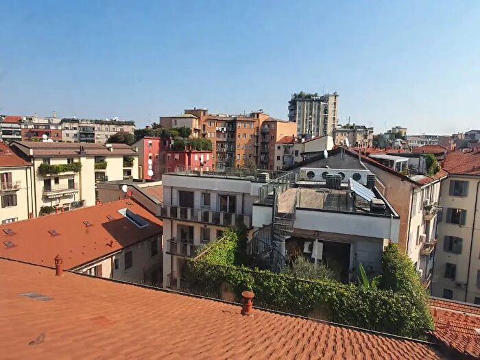 Appartamento bilocale in affitto in Via Melzo, Milano