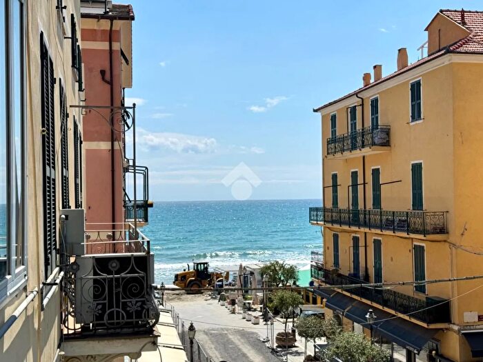 Appartamento bilocale in vendita in Via Torino, Alassio