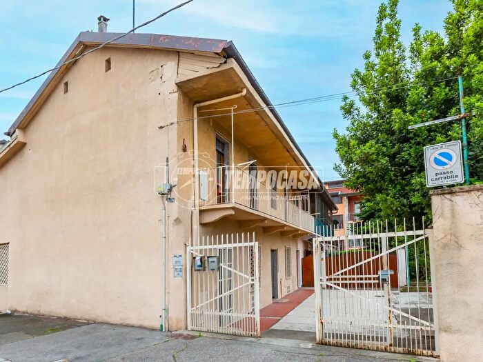 Appartamento quadrilocale in vendita in Strada dei Biasoni, Torino