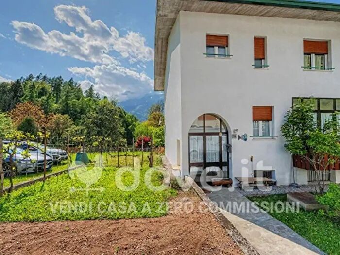 Casa con 5 locali in vendita in Via Dante Alighieri, Agordo