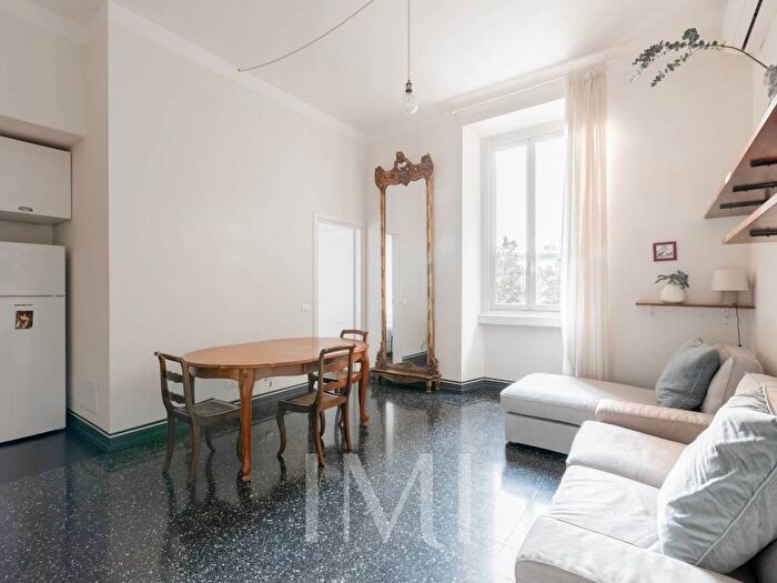 Appartamento bilocale in affitto in Via Messina, Paolo Sarpi, Milano