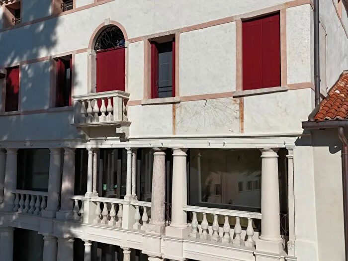 Appartamento quadrilocale in affitto in Contrà San Giorgio, Bassano Del Grappa