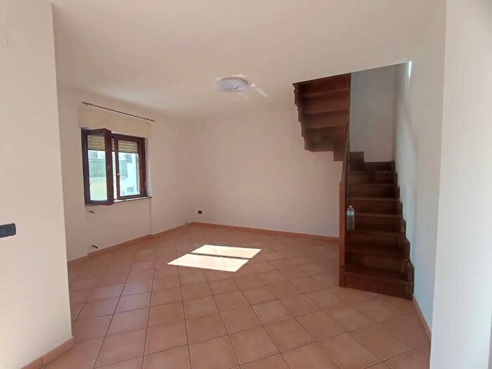 Appartamento quadrilocale in affitto in Ascea