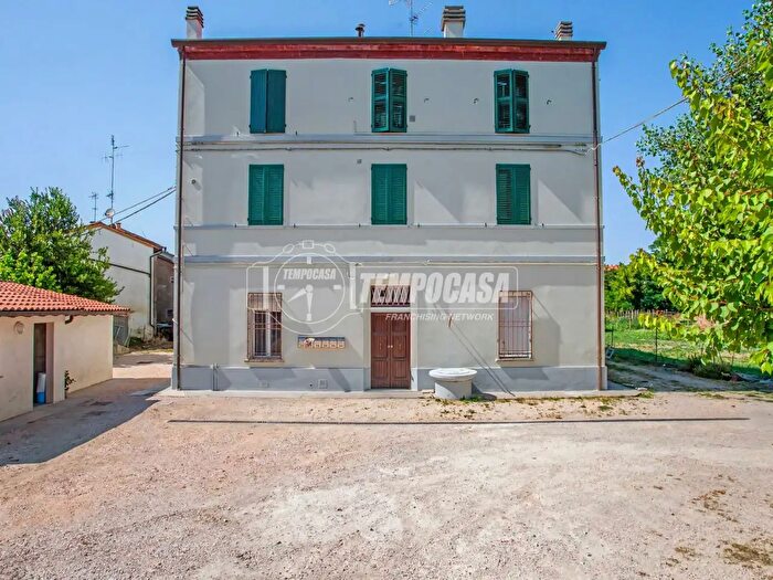 Appartamento trilocale in vendita in Via Renaccio, Faenza