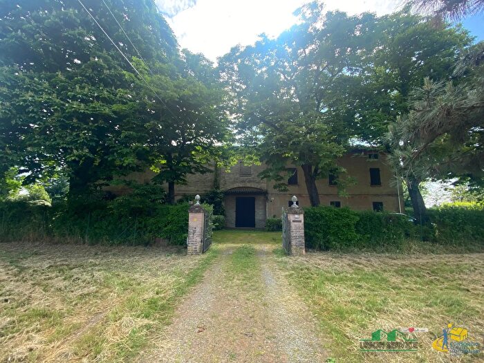 Casa con 12 locali in vendita in Via Giuseppe Garibaldi, Collecchio