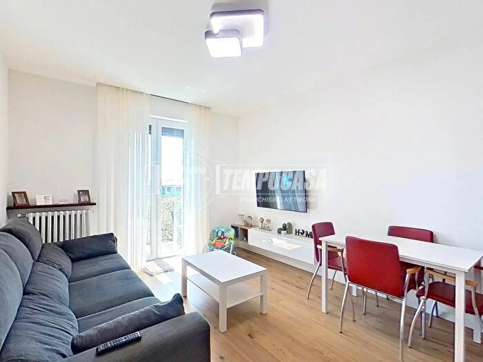 Appartamento quadrilocale in vendita in Viale Brianza, Brugherio