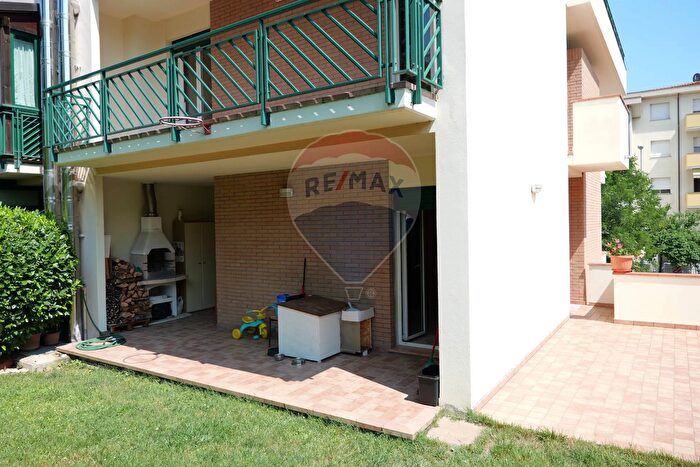 Casa con 10 locali in vendita in San Marino