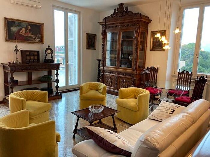 Casa trilocale in affitto in Via Tommaso Salvini, Parioli, Roma