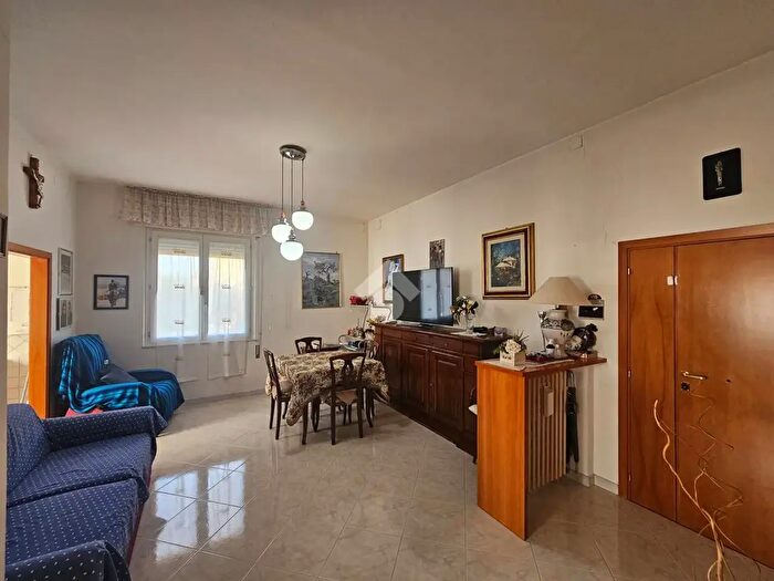 Appartamento trilocale in vendita in Via Sterpete, Foligno