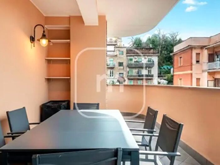 Appartamento trilocale in vendita in Via Cornelia, Roma