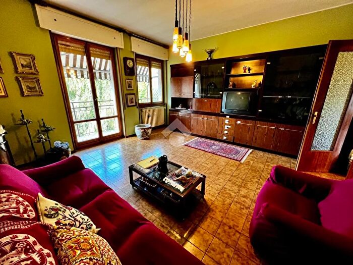 Appartamento quadrilocale in vendita in Via Edoardo Chiesa, Varese