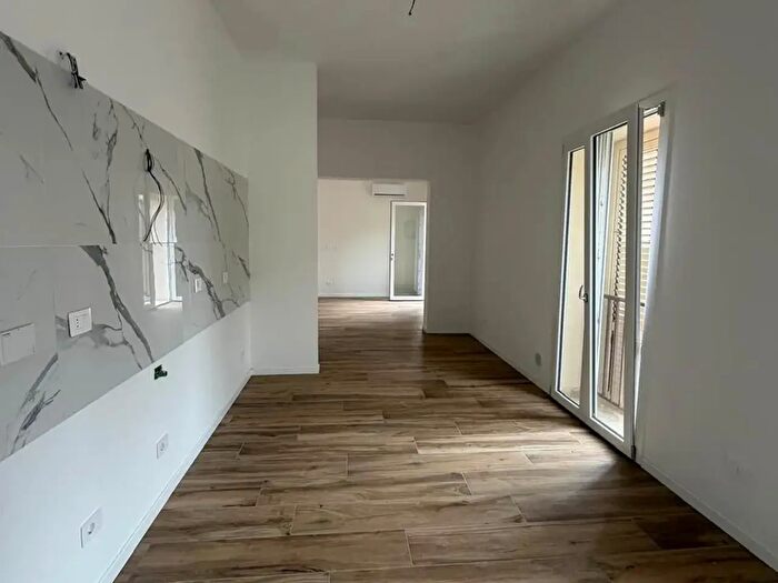 Appartamento quadrilocale in vendita in Campi Bisenzio