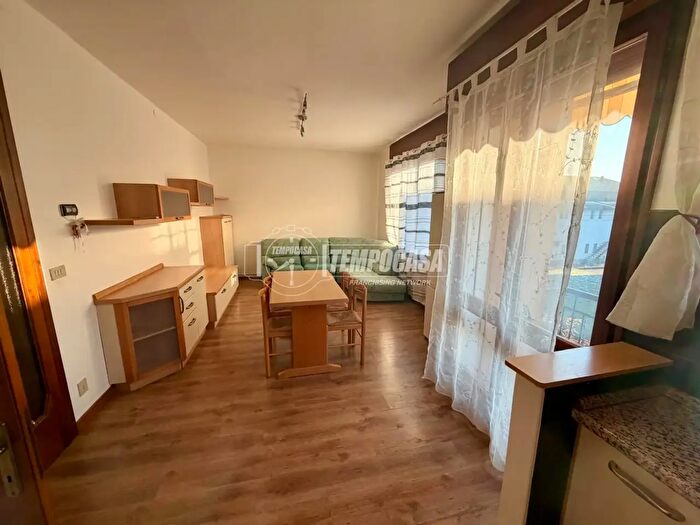 Appartamento con 5 locali in vendita in Viale Trieste, Sedico