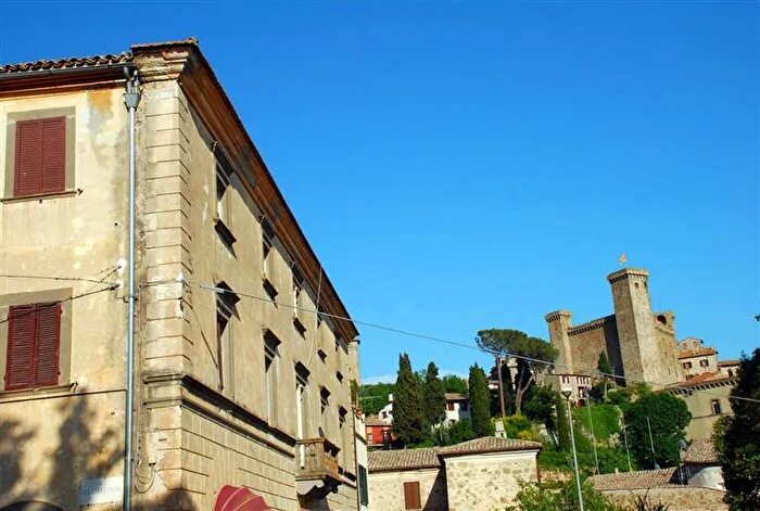 Appartamento con 5 locali in vendita in Bolsena, Bolsena