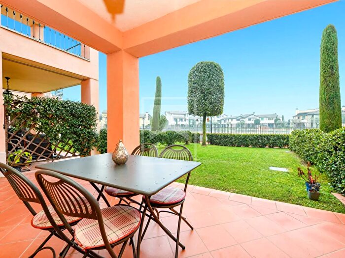 Appartamento trilocale in vendita in Località Bassana, Peschiera Del Garda