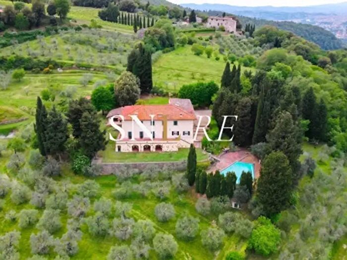 Casa con 6 locali in vendita in Via della Croce, Bagno A Ripoli
