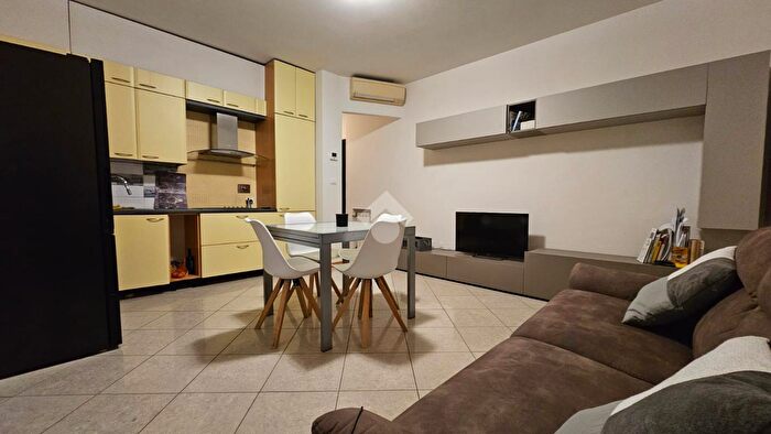 Appartamento bilocale in vendita in Via Centese, Argelato