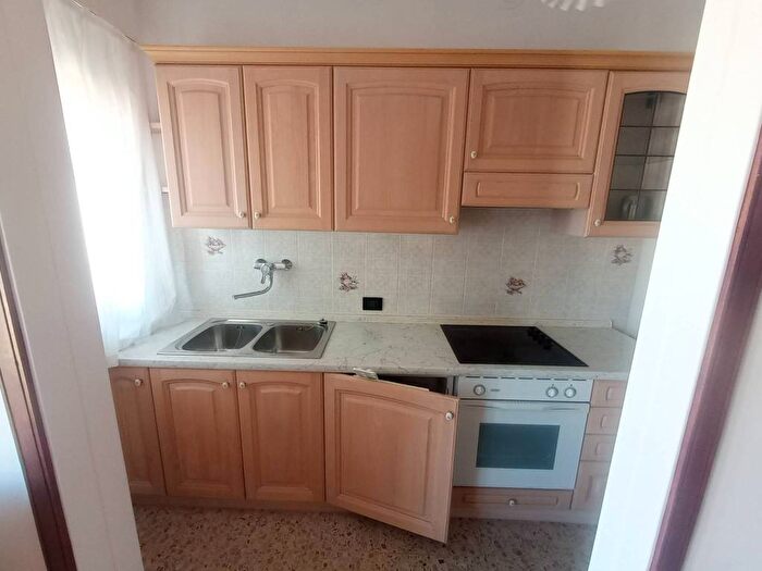 Appartamento monolocale in affitto in Via San Vigilio, Oltrisarco Aslago, Bolzano