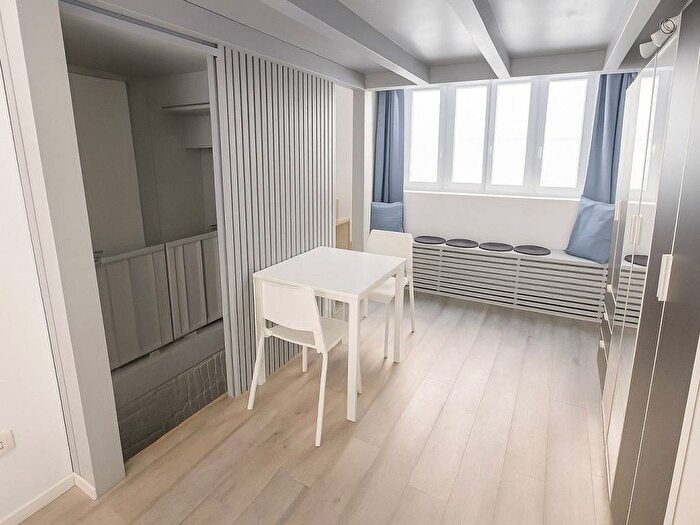 Appartamento bilocale in affitto in Via Bezzecca, Montenero, Milano