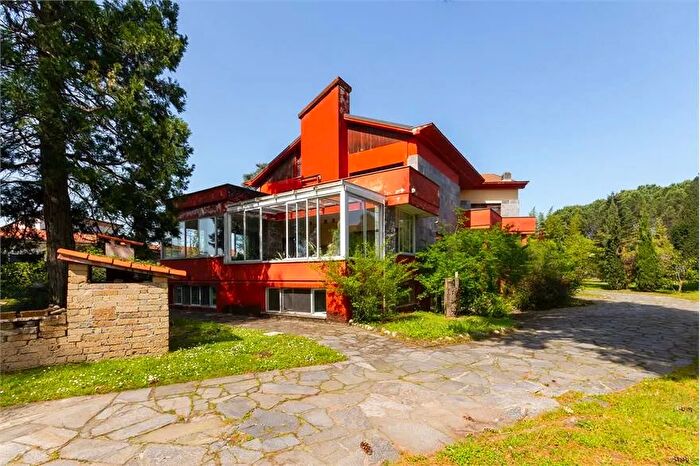 Casa con 15 locali in vendita in Turbigo