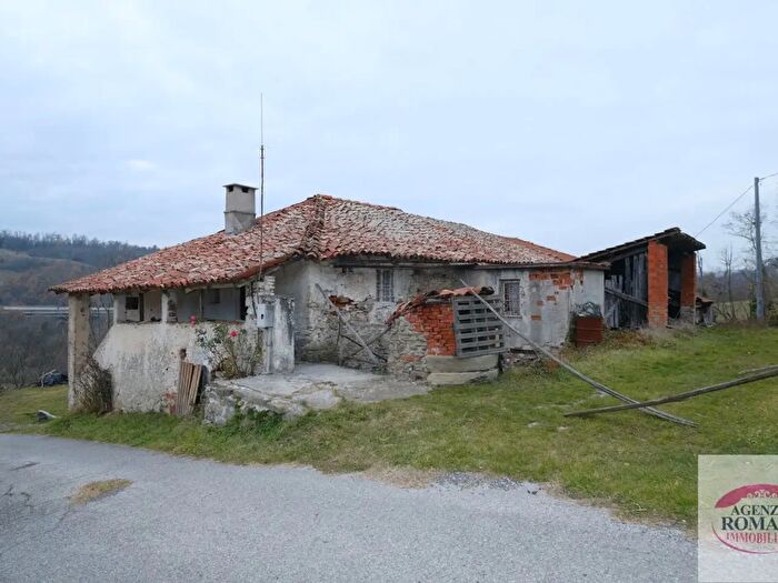 Casa con 8 locali in vendita in Loc Spalletto, Millesimo