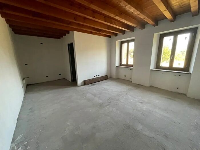 Appartamento in vendita in Via Centro, Zogno