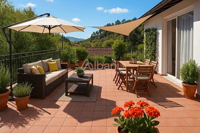 Casa con 7 locali in vendita in Via Falcinello, Sarzana