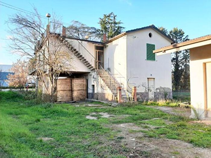 Casa trilocale in vendita in Via dellIndustria, Montone